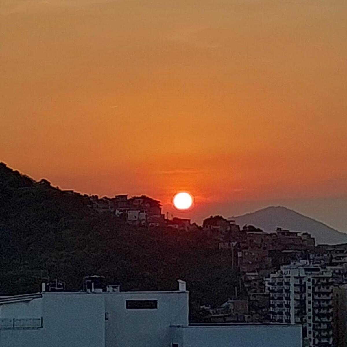 Completo Em Isabel Com Garagem Apartemen